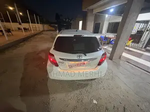 Toyota Vitz 1.5 FWD 5dr 2016 White