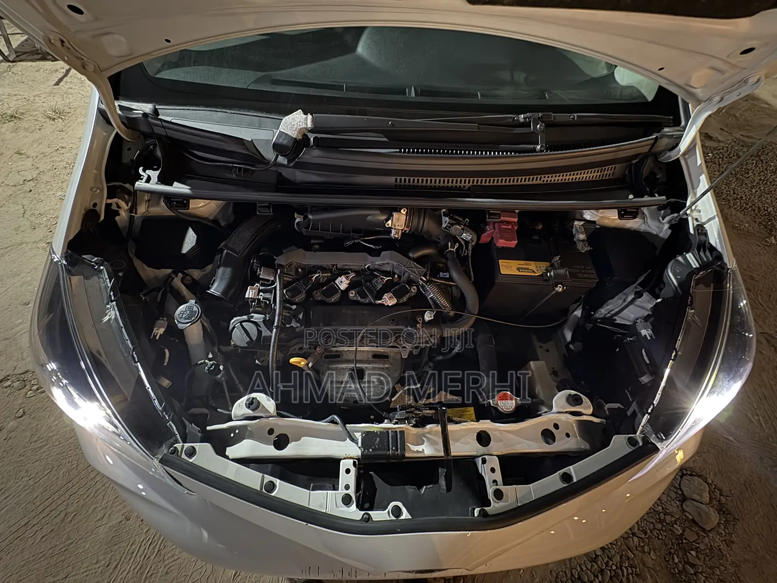 Toyota Vitz 1.5 FWD 5dr 2016 White