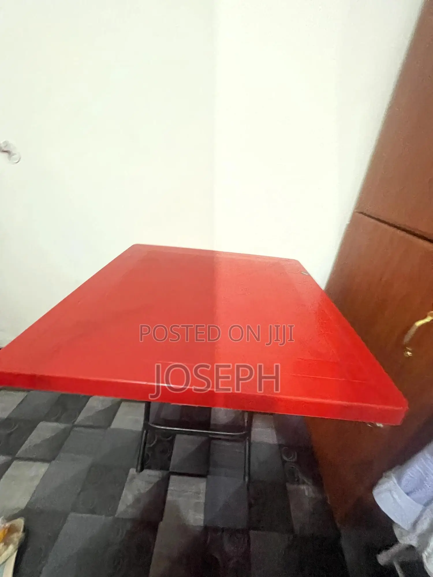 Foldable Table