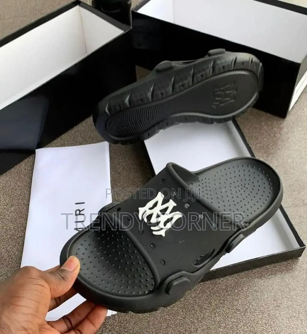 Amiri Sunday Slides