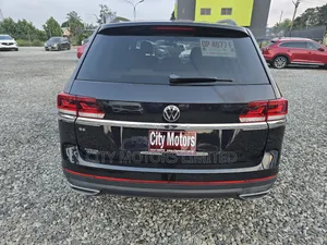 Volkswagen Atlas 2.0T SE 2021 Black