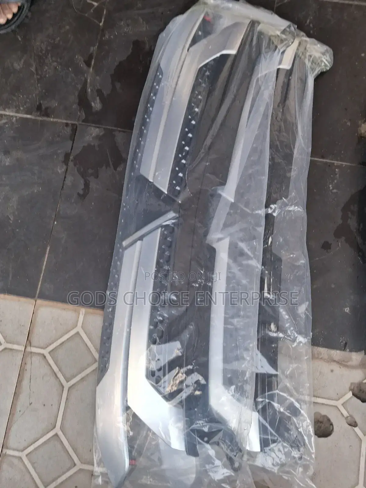 Front Grill Outlander 2020-2021