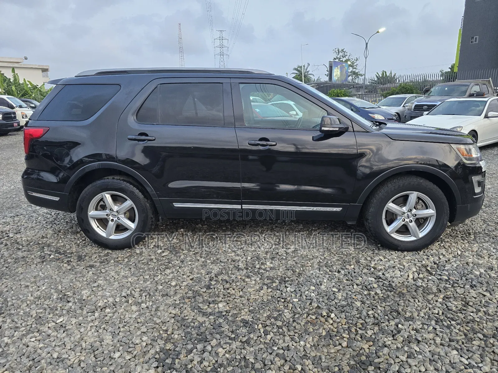 Ford Explorer XLT 4dr FWD (2.3L 4cyl 6A) 2017 Black