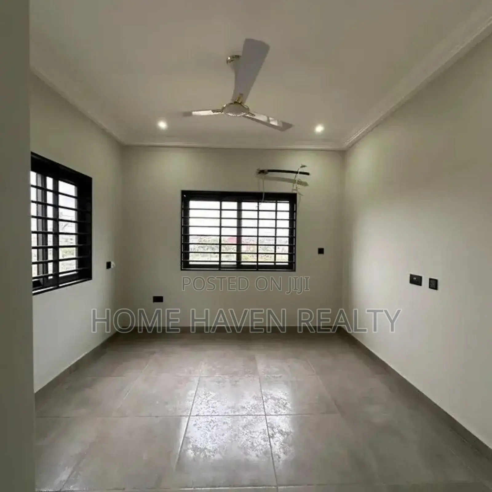 4bdrm House in Lakeside Estate for sale