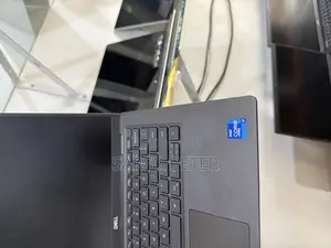 Laptop Dell Latitude 7420 32GB Intel Core I7 SSD 512GB