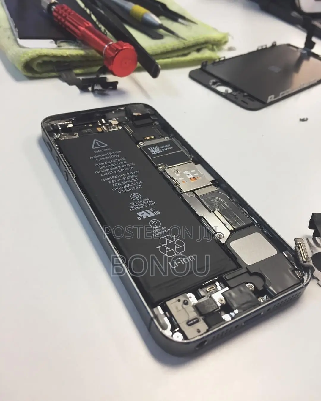 Battery Replacement for Both Android and iPhones