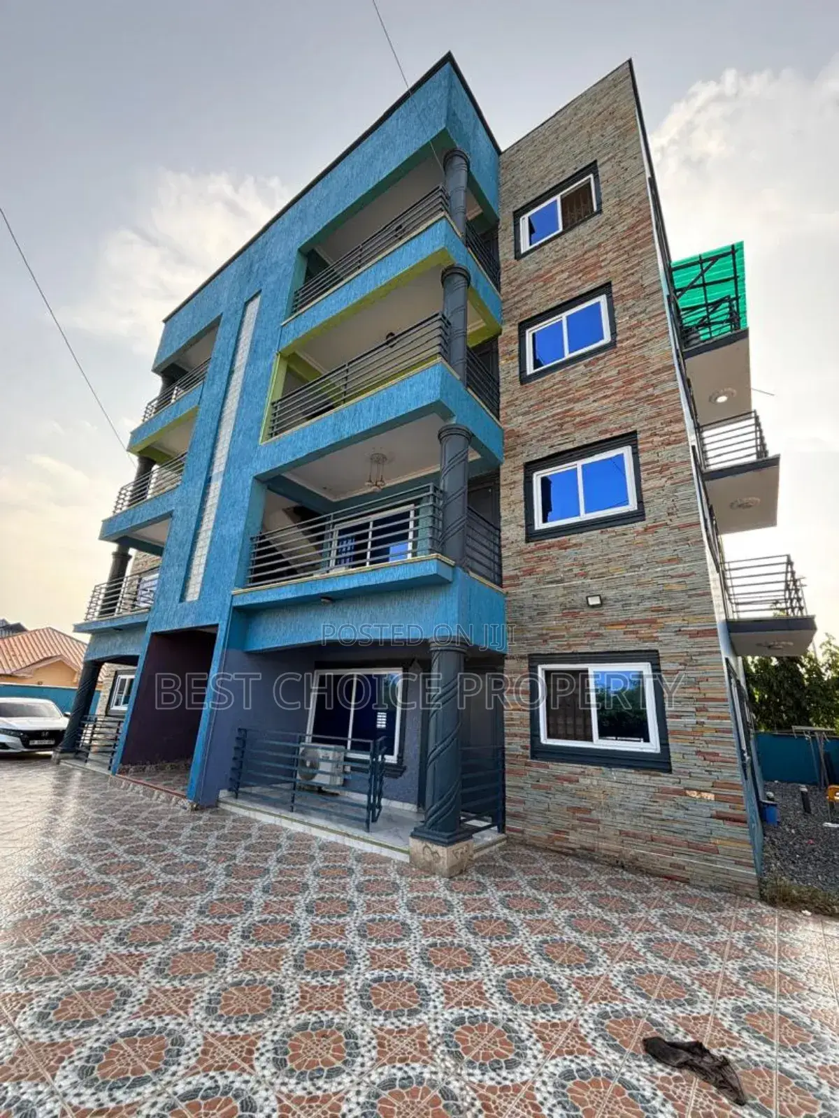 2bdrm Apartment in School Junction, Ashaley Botwe for rent