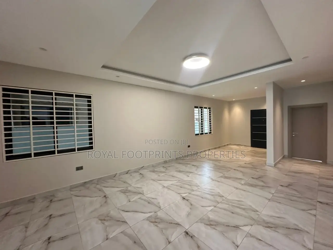 4bdrm House in Luxelooks Properties, Ashaley Botwe for rent