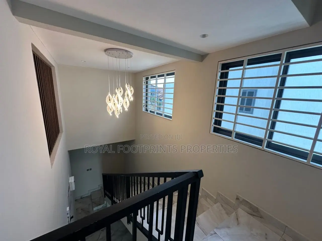 4bdrm House in Luxelooks Properties, Ashaley Botwe for rent