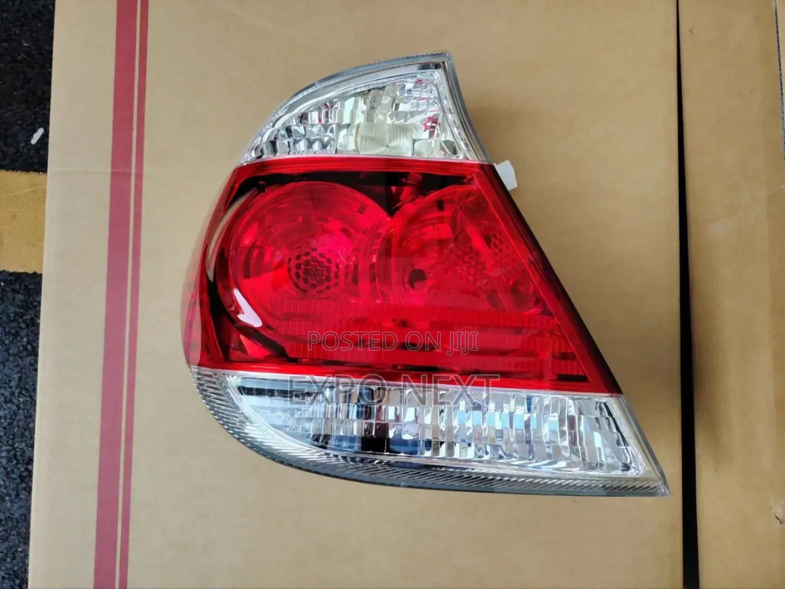 2005-2006 Toyota Camry Tail Lights