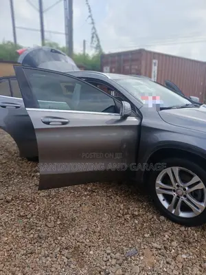 Mercedes-Benz GLA 250 2015 Silver