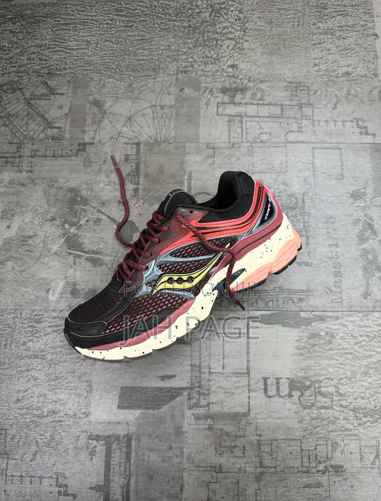 Saucony Progrid Omni 9 'Autumnal Equinox' Sneaker.