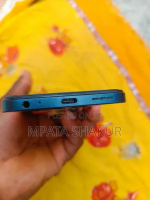 Infinix Hot 30i 128 GB Black