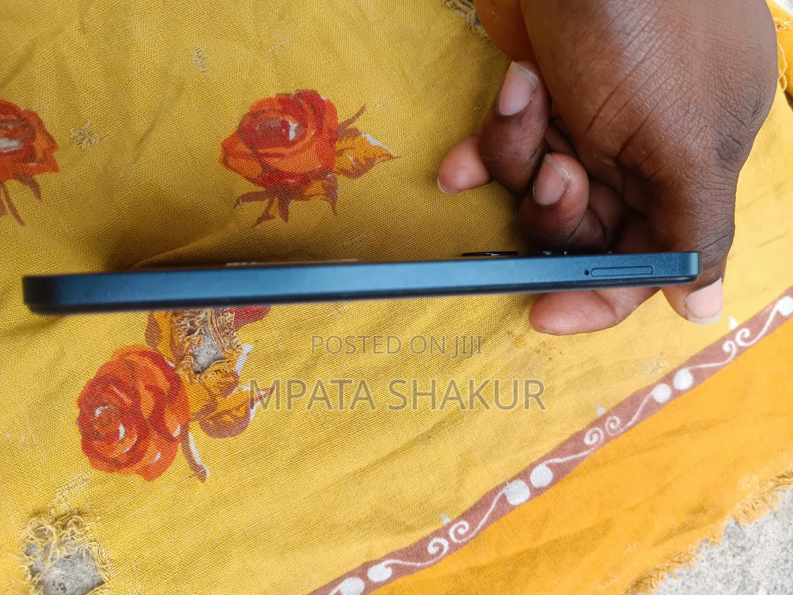 Infinix Hot 30i 128 GB Black