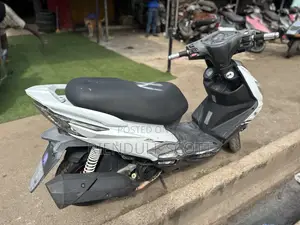 SYM Symnh 2021 White