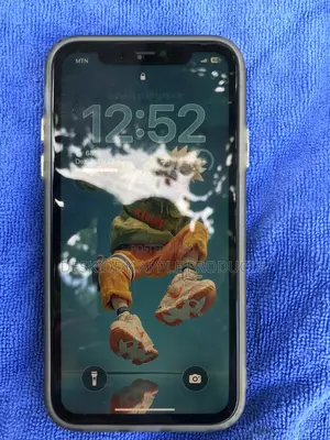 Apple iPhone 11 64 GB White