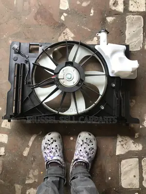 Toyota Corolla 14-18 Radiator Fan