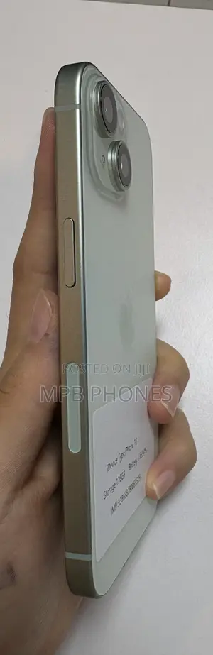 Apple iPhone 15 128 GB Green