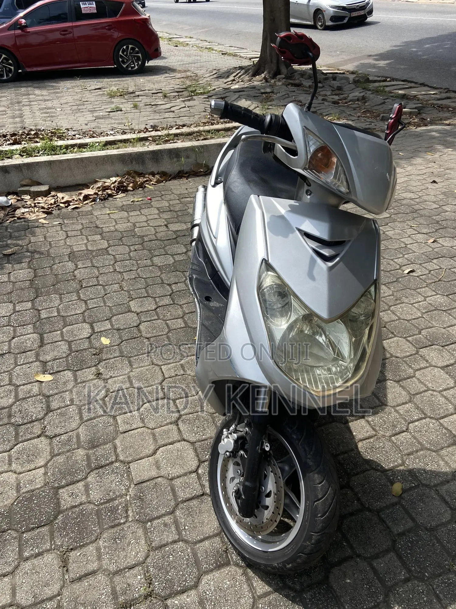 Yamaha Majesty 2025 Gray