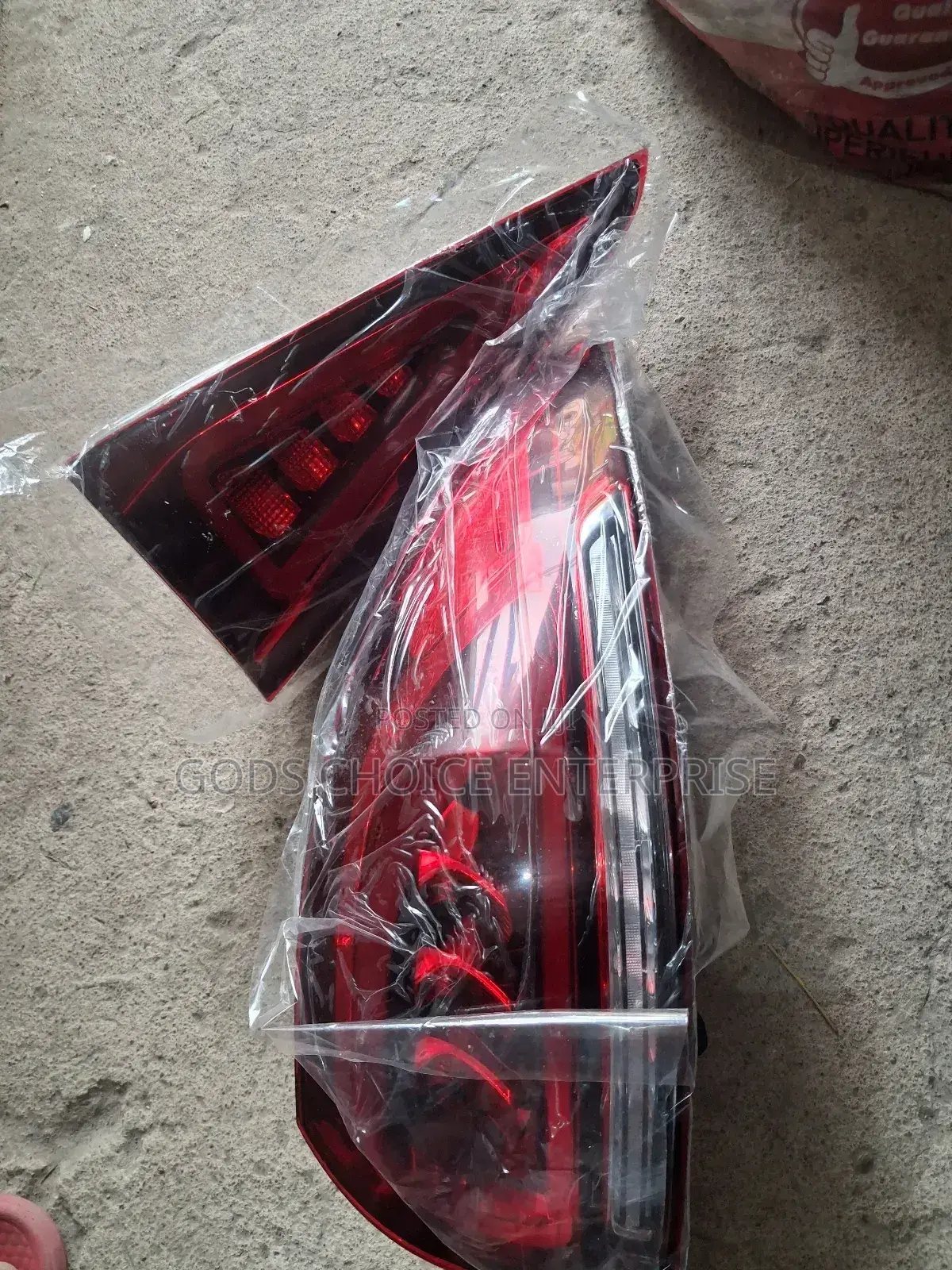 Tailight and Boot Light Gle 2022-2024