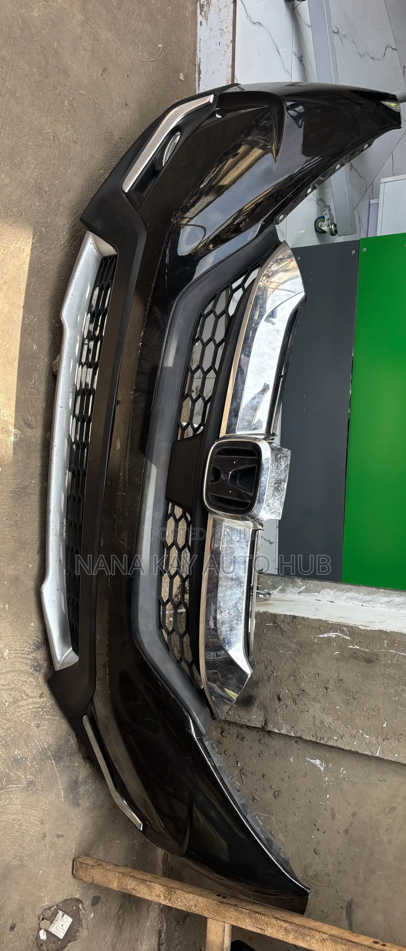 Honda CRV 2018 Front Bumper Complete Foreign Used