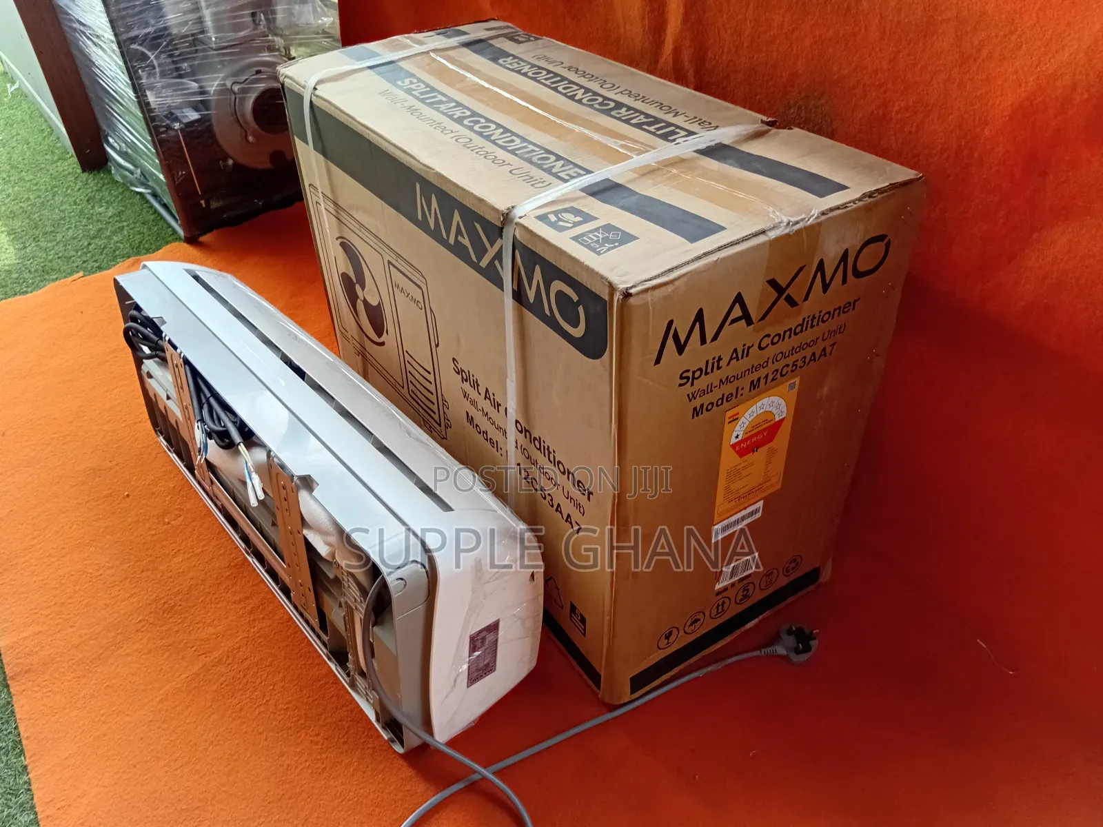 Maxmo 1.5 Ton High-Efficiency Air Conditioner