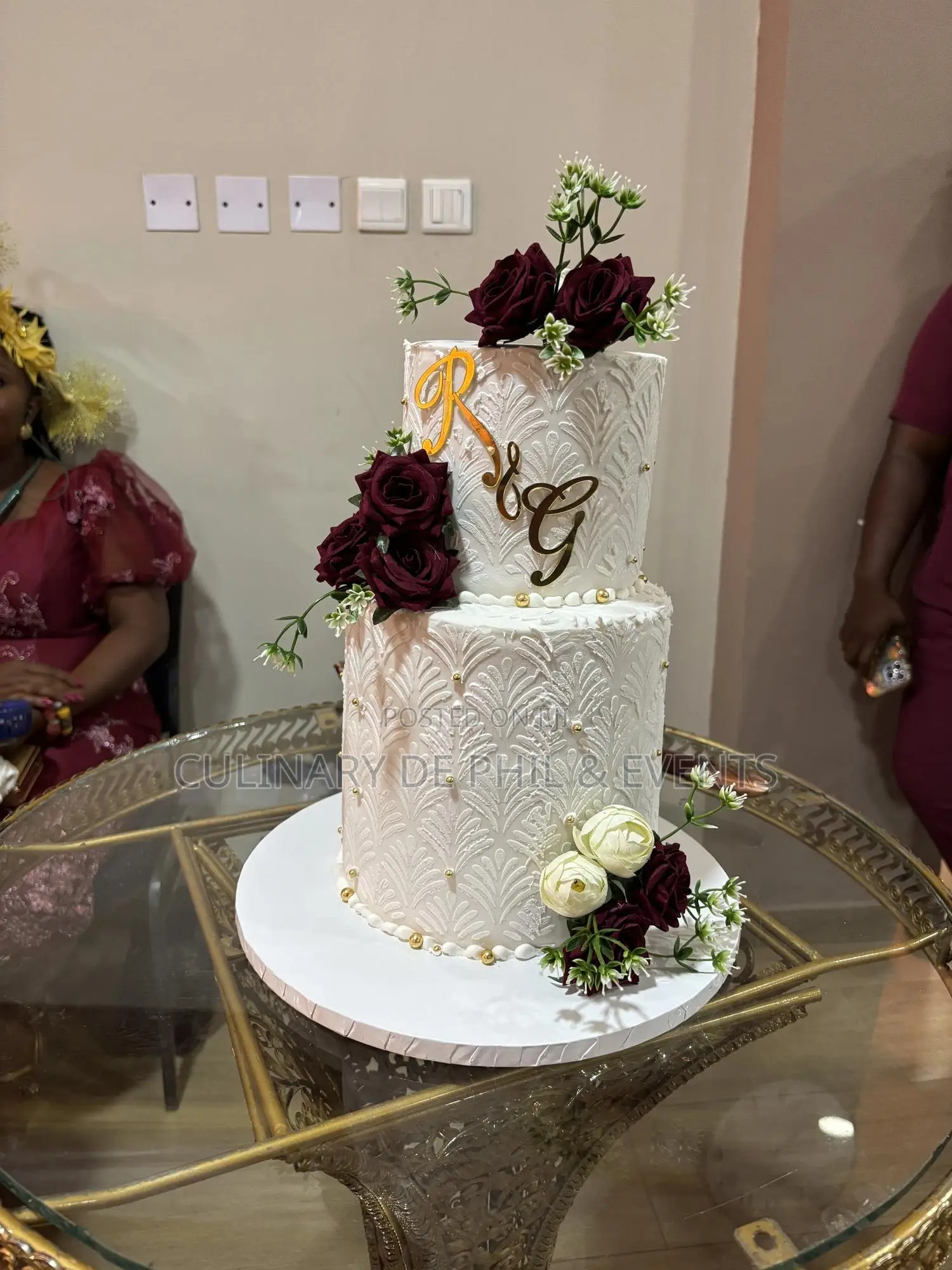 2 Tier Premium Wedding Cake