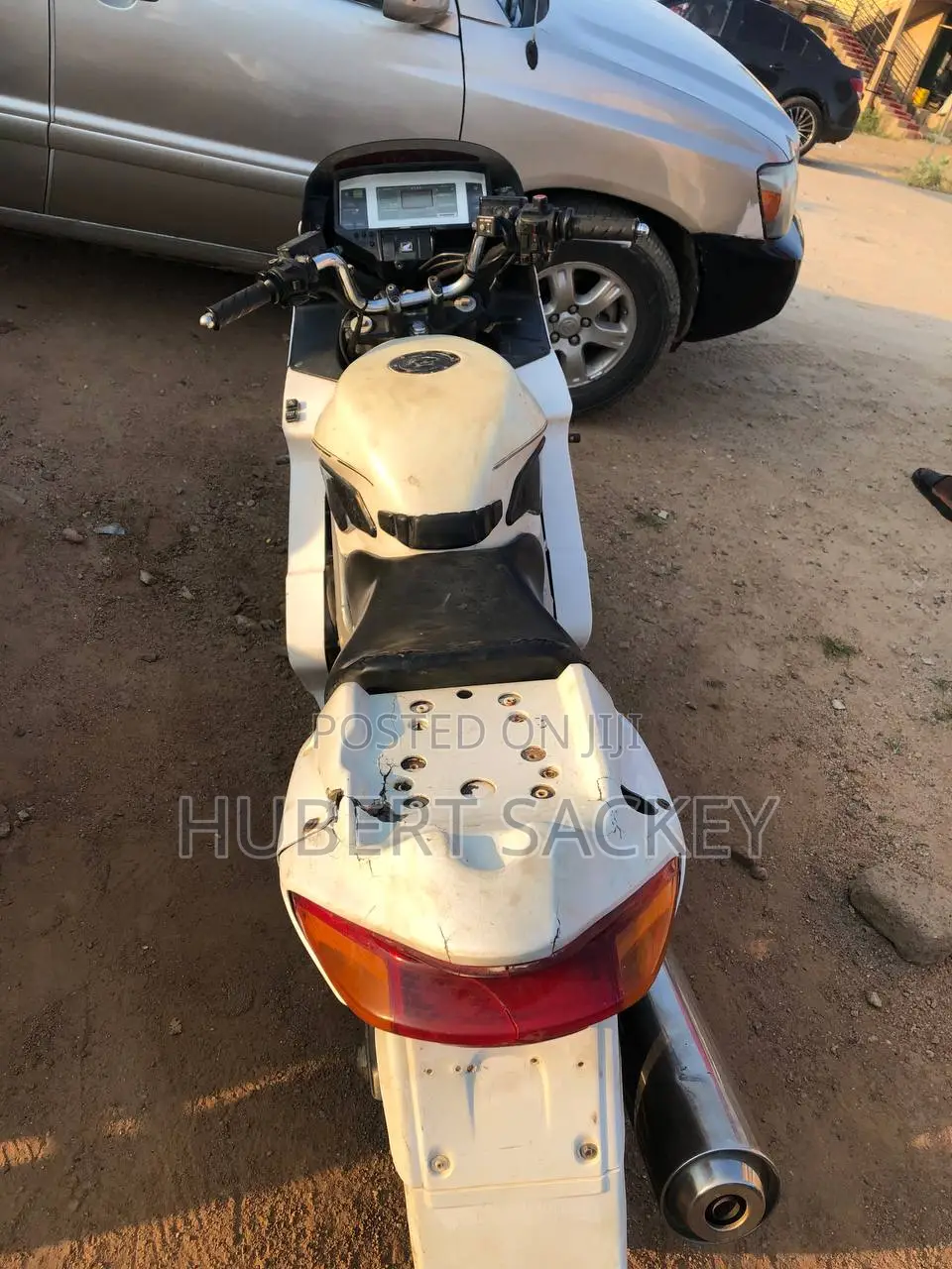 Honda VFR 700F 2005 White