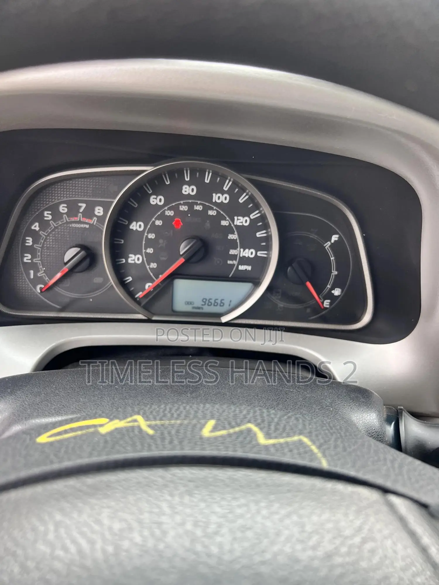 Toyota RAV4 XLE 4dr SUV AWD (2.5L 4cyl 6A) 2015 White