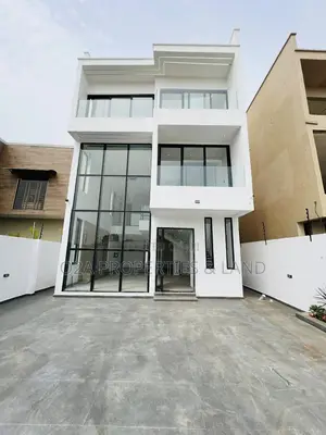 4bdrm Penthouse in Ashaley Botwe, Lake Side Estate for sale