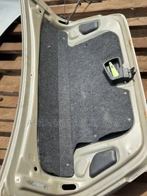 Toyota Corolla 205-2010 Boot/Tailgate