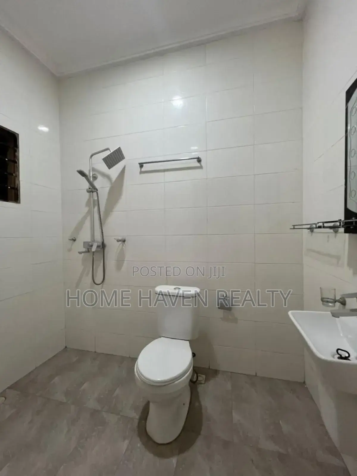 4bdrm House in Ogbojo, East Legon for sale
