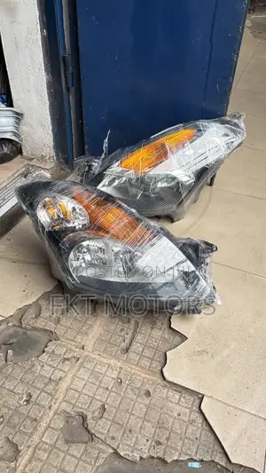 Nissan Altima Headlight 2005,2006,2007,2008,2009,2010