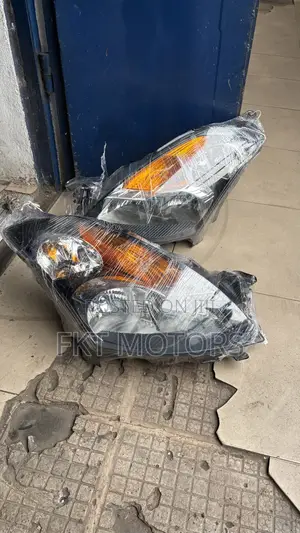Nissan Altima Headlight 2005,2006,2007,2008,2009,2010