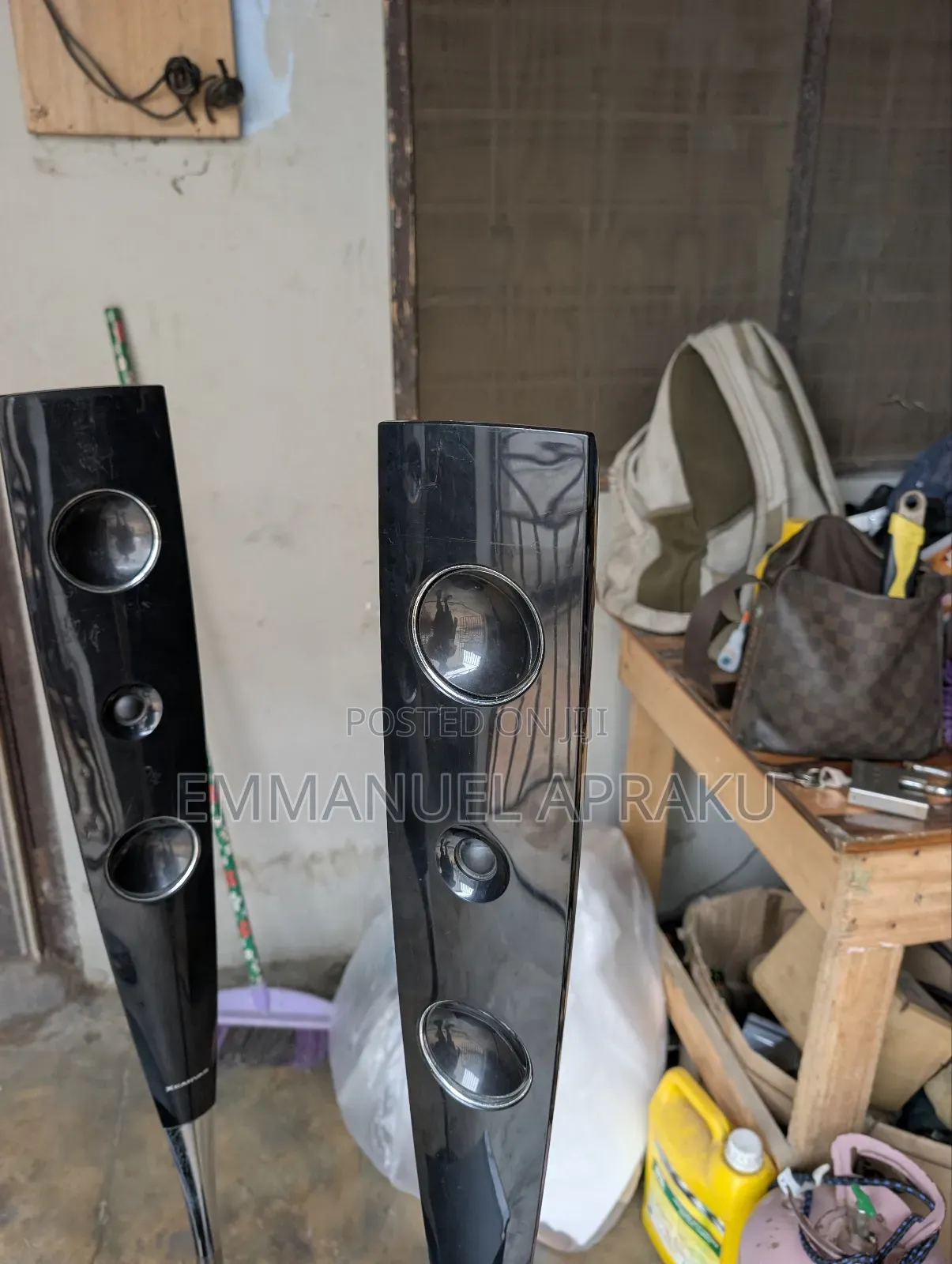 Lg Champagne Speakers