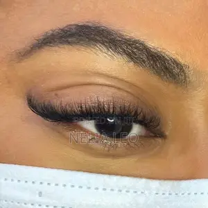 Lash Technician