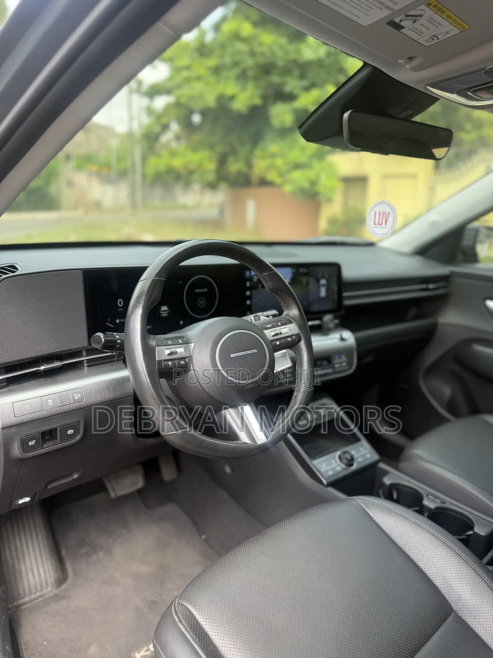 Hyundai Kona Limited 2024 Gray