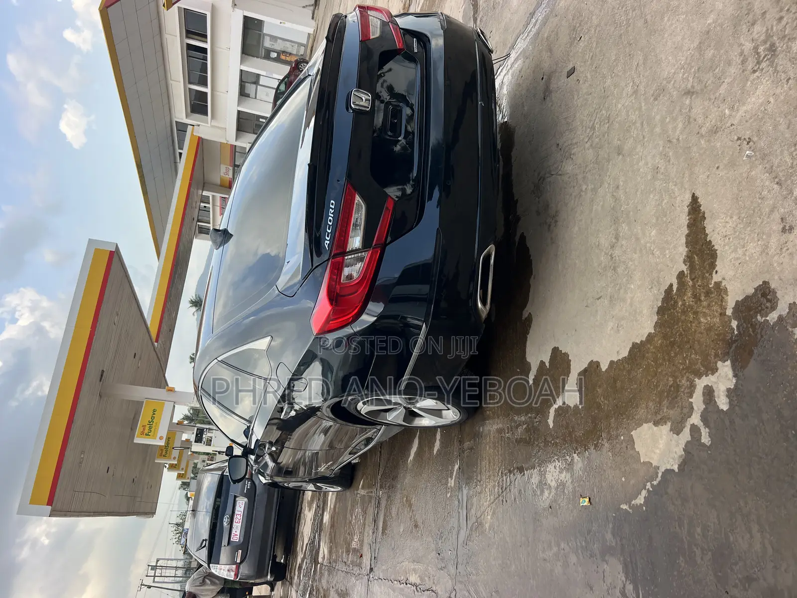 Honda Accord Touring 2.0T 2018 Black