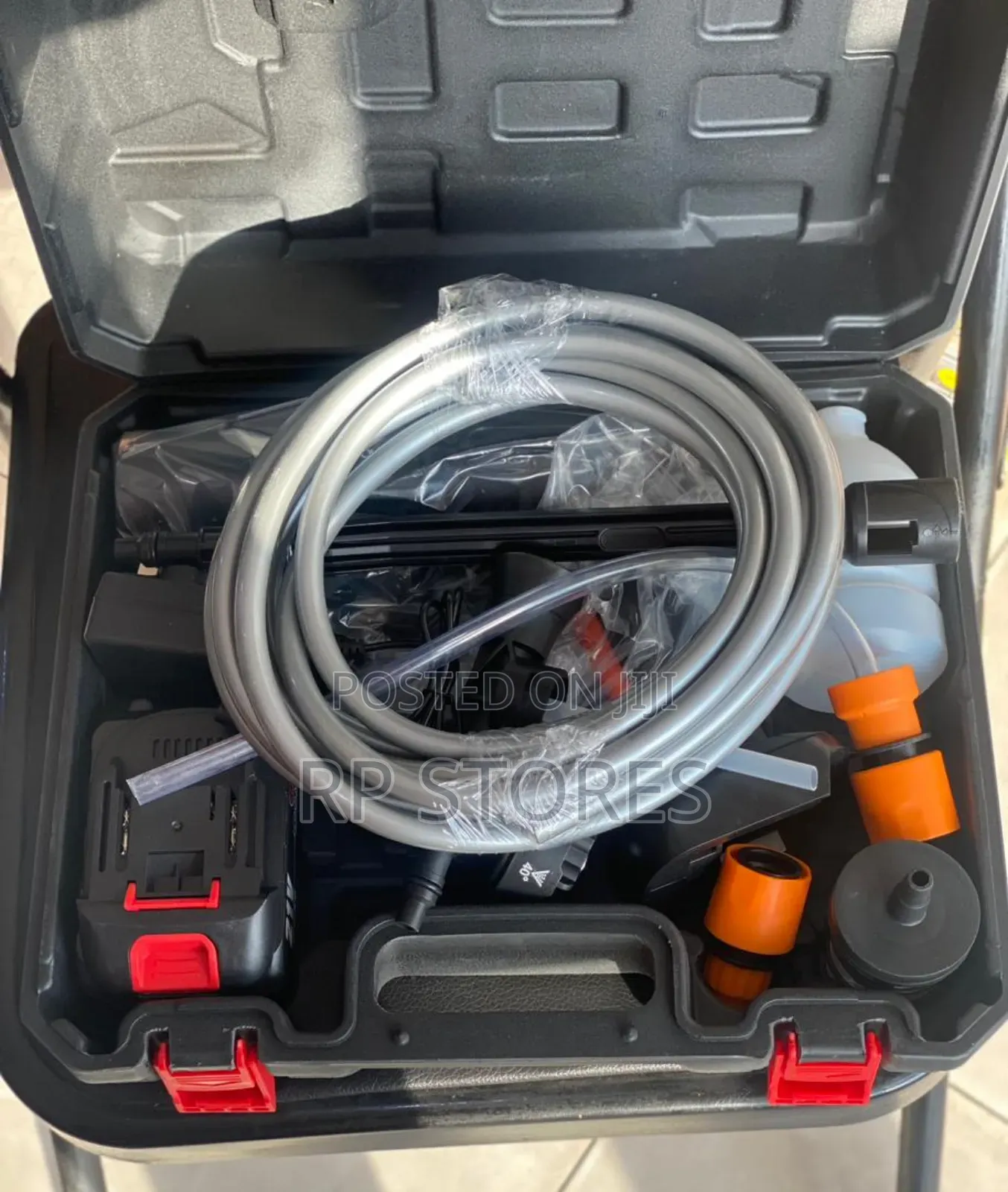 Cordless Pressure Washer And Accessories