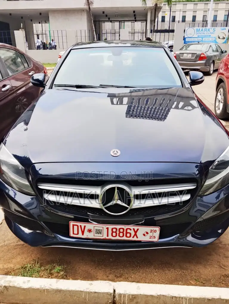 Mercedes-Benz C300 Base C300 AWD 4MATIC Sedan 2018