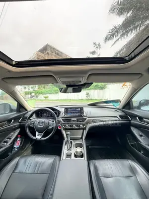 Honda Accord Touring 2018 Silver