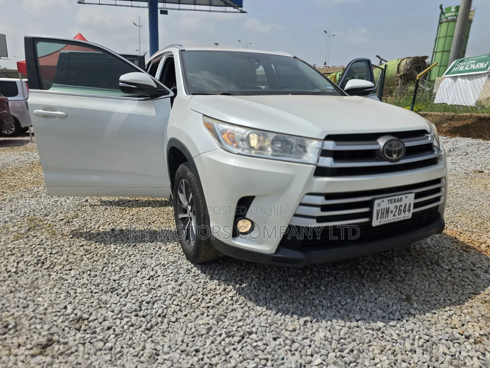 Toyota Highlander XLE 4x2 V6 (3.5L 6cyl 8A) 2018 White
