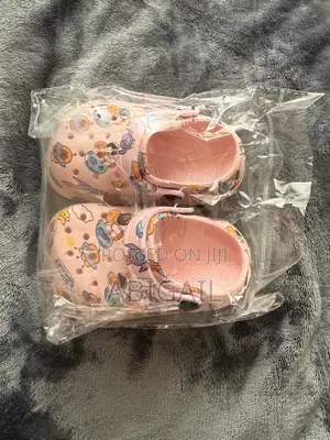 Pink Crocs for 3 Yr Old