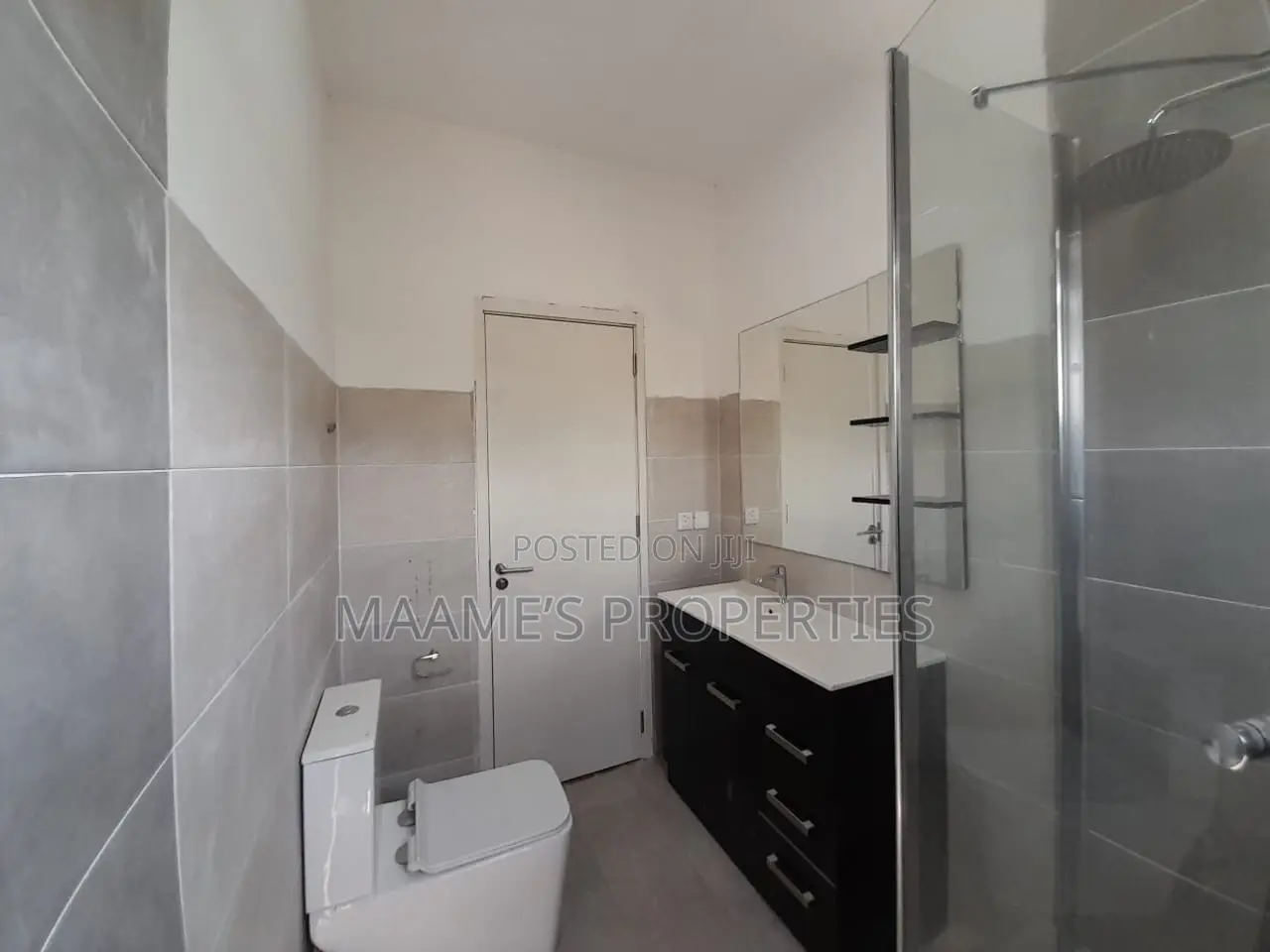 4bdrm Duplex in Airport Residential Area for sale