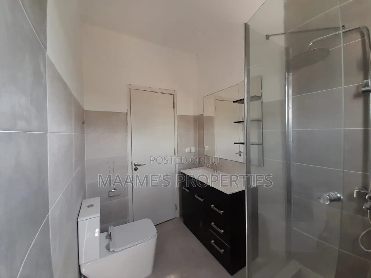 4bdrm Duplex in Airport Residential Area for sale