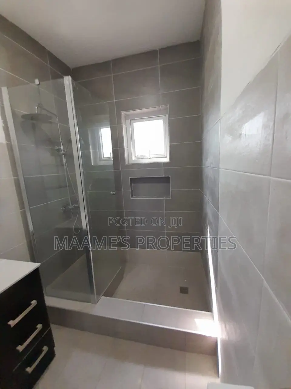 4bdrm Duplex in Airport Residential Area for sale