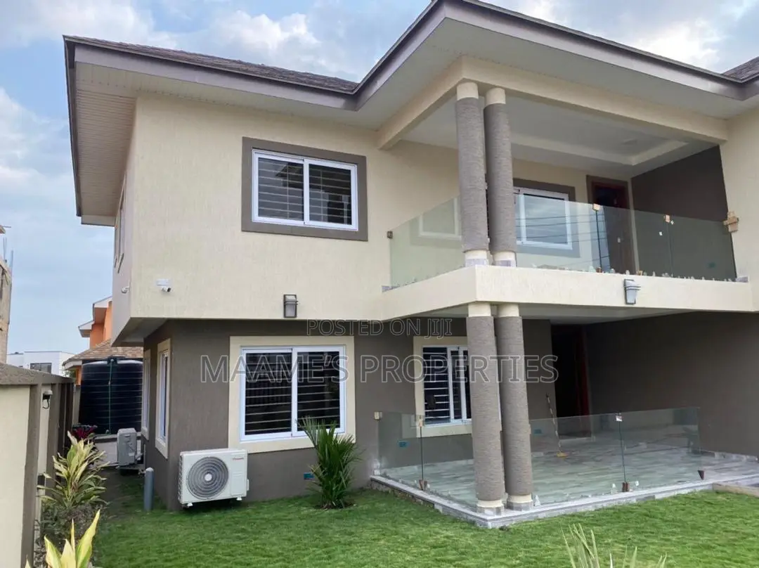 5bdrm Duplex in Airport Residential Area for sale