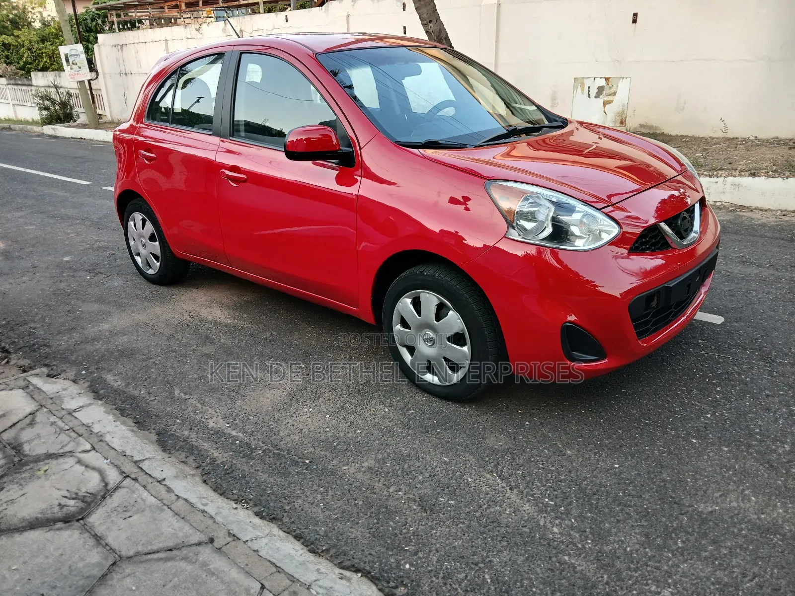 Nissan Micra 2016 Red