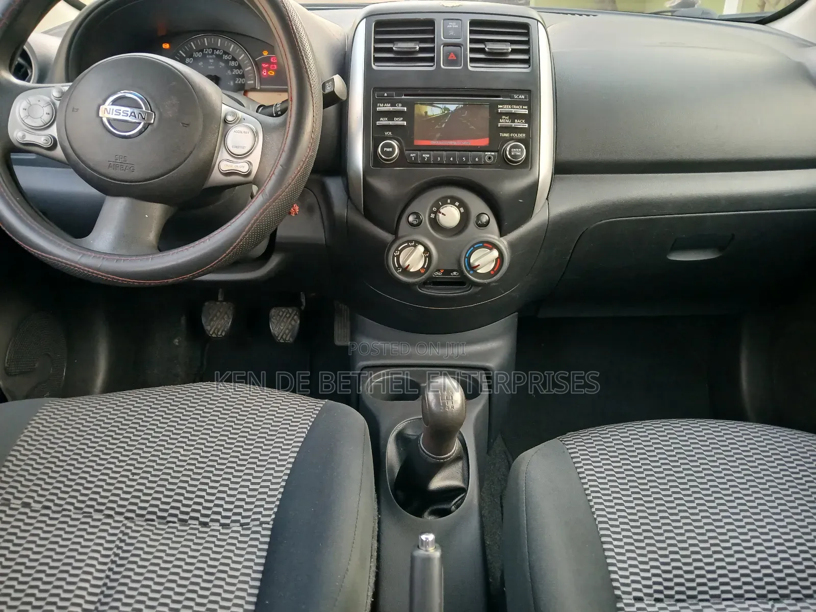 Nissan Micra 2016 Red