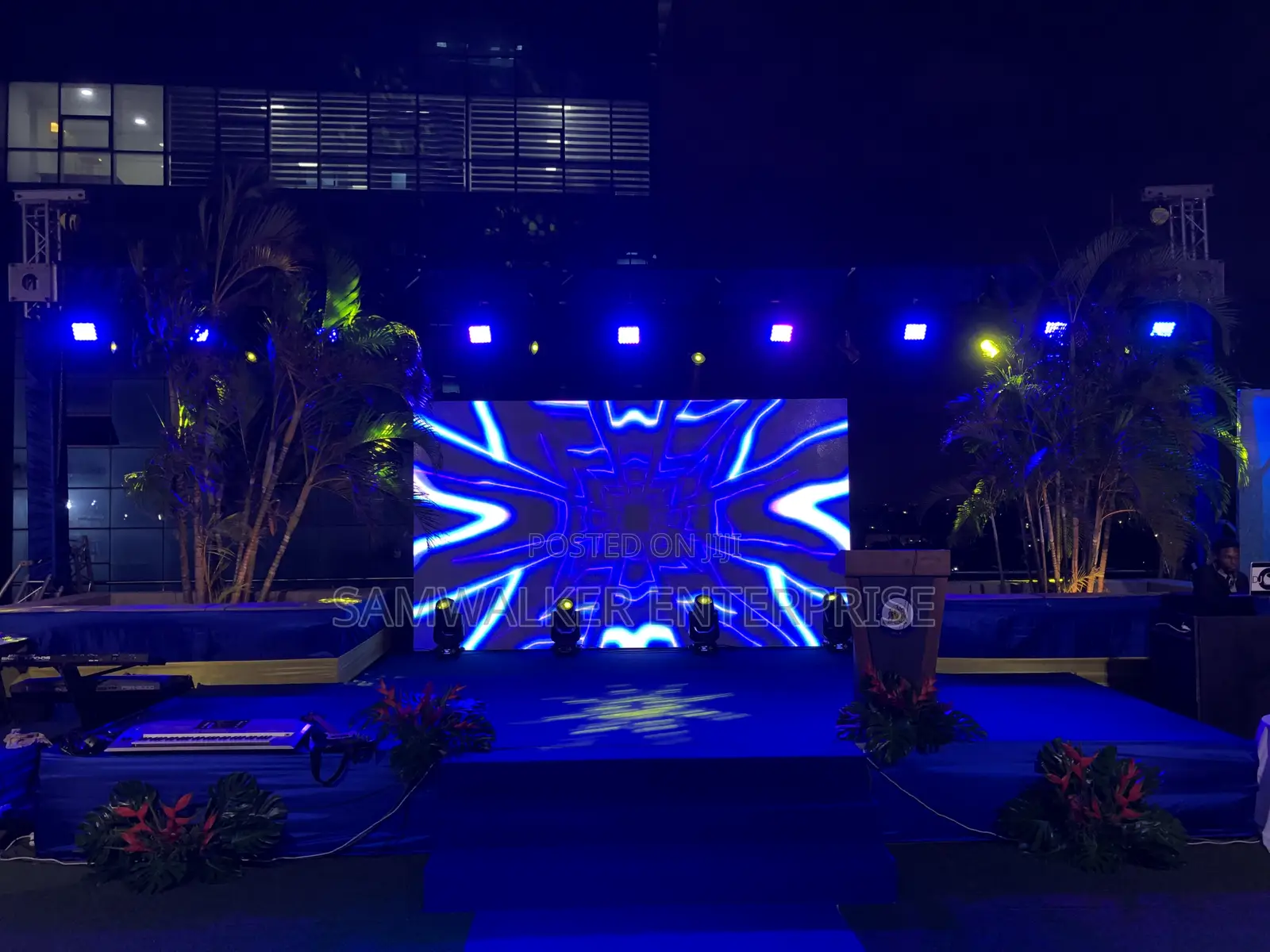 Stage Lighting With Special Light Effects in Good and Quality Setup